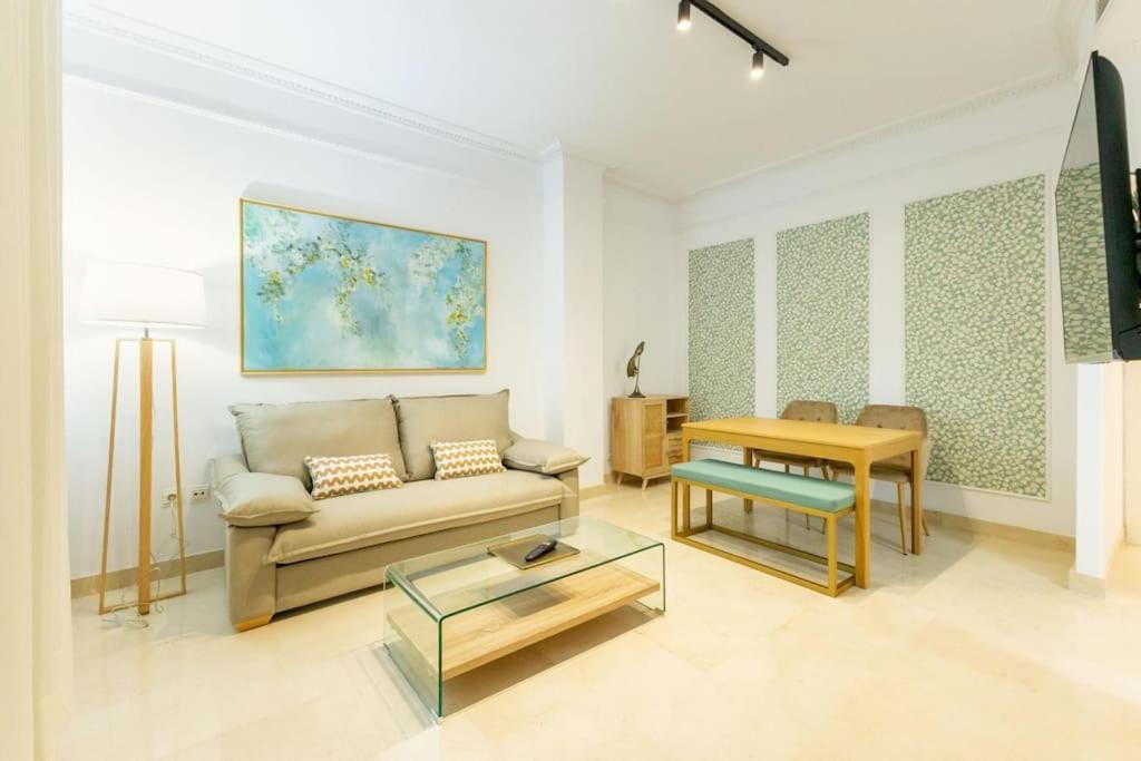 Imperial Central Suite By Valcambre Σεβίλλη Εξωτερικό φωτογραφία